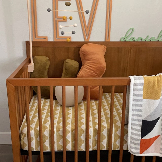 En bois Support mobile pour bébé, Réglable en hauteur - pour lit bébé, Deux  pôles, des angles