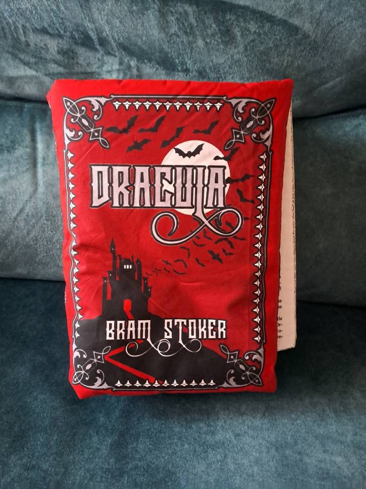 Dracula Pillow Book