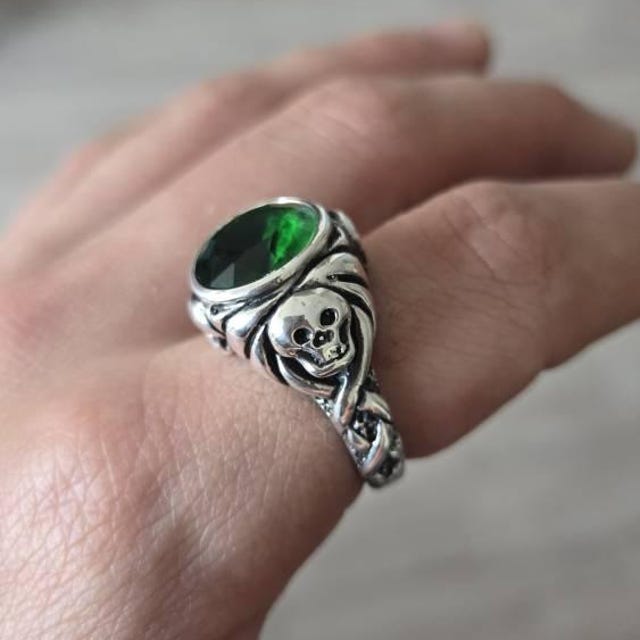 ジョニーの（スクリーンに忠実な）J・スパロウ エメラルド スカル