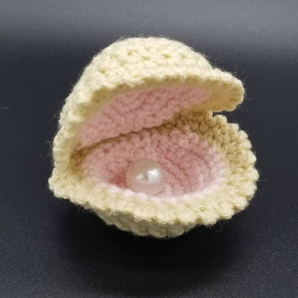 Shell With Pearl Crochet Pattern, Amigurumi Mussel With Pearl, Marine ...