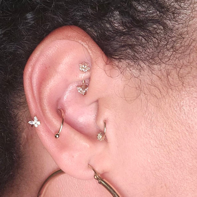 14K 16G Twisted Spiral Helix Earring/s-shape Conch Earring