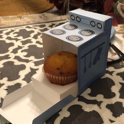 Retro Oven Cupcake Box, Cookie, Candy, Treat and Party Favor Box, Gift ...