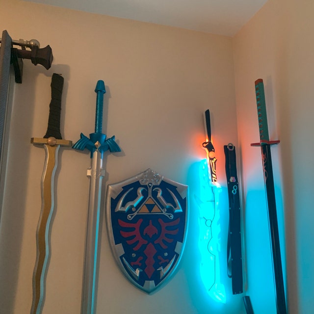 Guardian Sword Zelda Breath of the Wild - 90+ LED Lights Guardian Sword Zelda Breath of the Wild - 90+ LED Lights