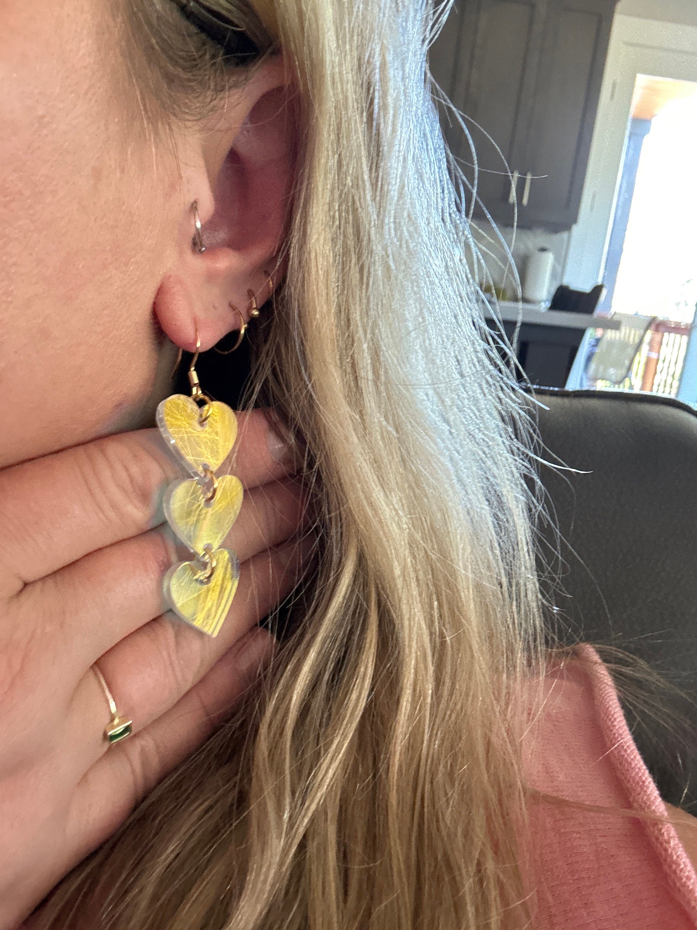 Heart Shaped Iridescent Waterfall Drop Earrings - acrylic - eras - lightweight - FALLING HEART - Rainbow