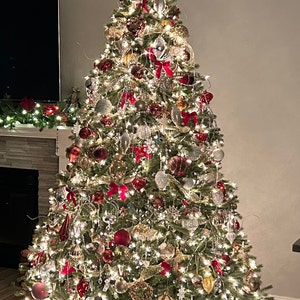 Luxurious Classic Velvet Garnet Red Christmas Tree Skirt 60