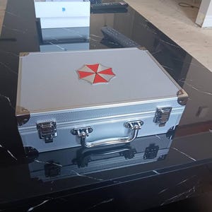 Umbrella Suitcase T Virus Vial Display Case Cosplay Resident Evil