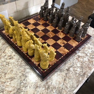 Isle of Lewis Chess Set Classic Jet Black and Two Extra Queens With ...