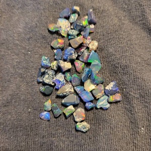 Opal Rough 200-Piece Lot AAA Natural Ethiopian Welo Fire - Multi Flash Opal Chips Rough Natural Brazil Fire Opal Loose Gemstones - Foto 5