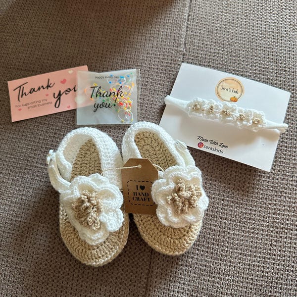 Cute Walk by Babyhug Fish Print Flip Flops With Back Strap Closure - White