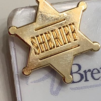 Sheriff & Deputy Gold Enamel Pin Badges Novelty Fancy Dress Cowboy Wild ...