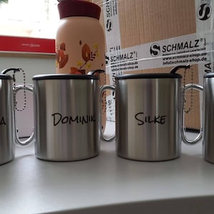 Edelstahlbecher silber mit Deckel m. Kette graviert Narren Karabinerbecher Gravur 0,25l Geschenk für Männer Frauen Fasnet Karnelval Fasching