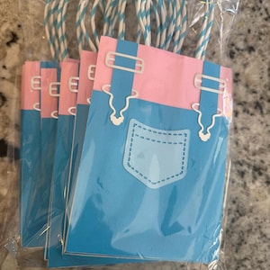 Aleisha added a photo of their purchase