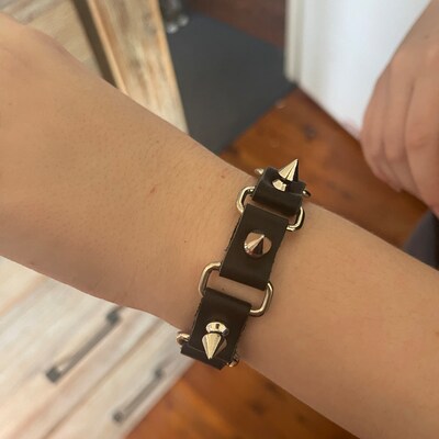 Vintage and fashion collision!  PU leather alloy buckle waistband, for both men and women, to create a personalized western styl