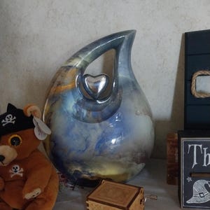 AMY added a photo of their purchase