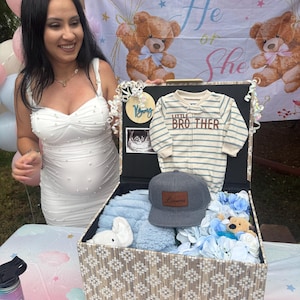 Mayra added a photo of their purchase