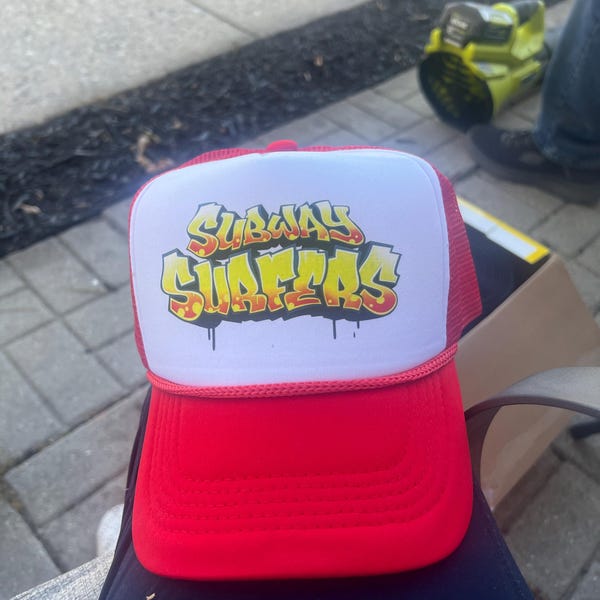 Subway Surfer Trucker Hat Retro Gamer Hat, Streetwear Cap, Snapback