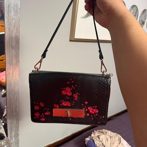 Kenia added a photo of their purchase