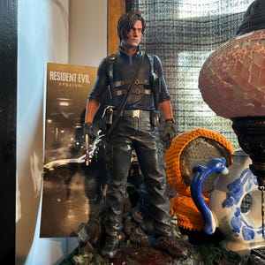 レオン・ケネディ – 30cm バイオハザード レクイエム スタチュー