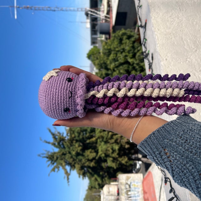 かぎ針編みのタコ編みぐるみパターン：LilCrochetLove（PDFパターン