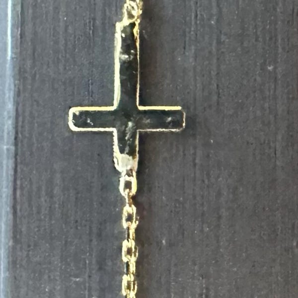 Revival Mini Frame 14K Gold Sapphire Pendant Necklace