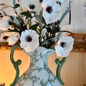 Marie-Helene added a photo of their purchase