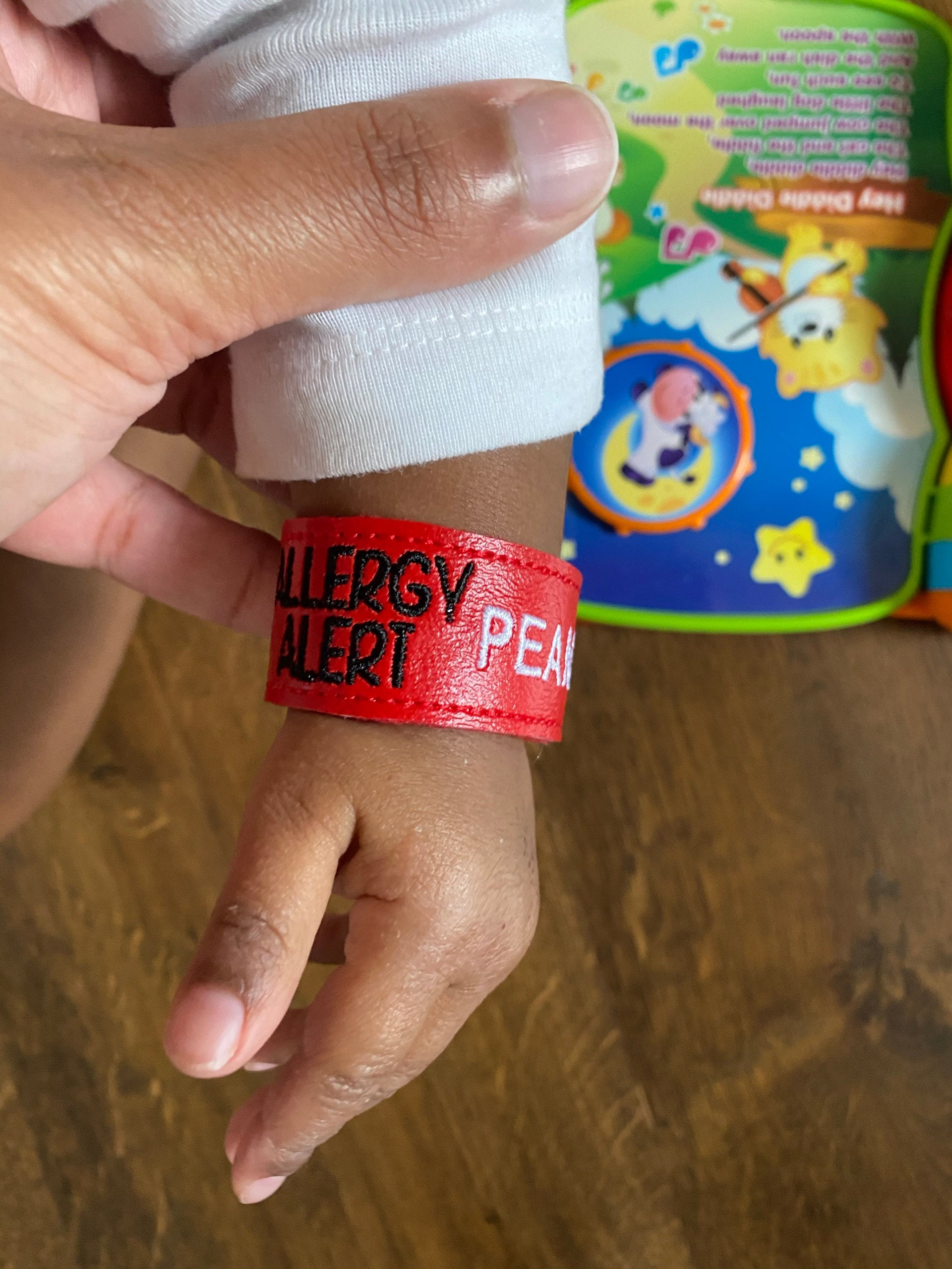 Peanut Tree Nuts Milk Dairy Egg Shellfish Soy Gluten Bee Custom Food Allergy Medical Alert Snap Tab Bracelet by Sara Sews Stuff