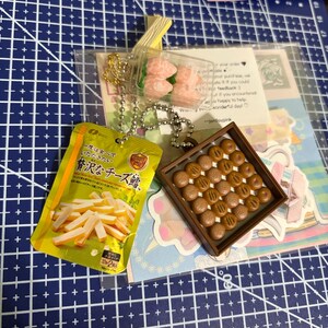 Trinket Scoop Mystery Bag | 3 PIECES  ( Japanese Gachapon ) *NEW LISTING*