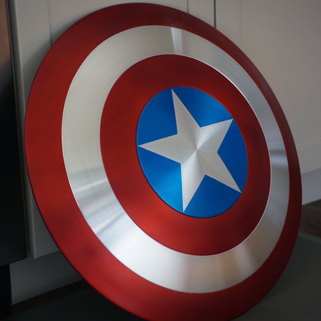 Captain America Shield Marvel Games 24oz Stainless Steel Vacuum