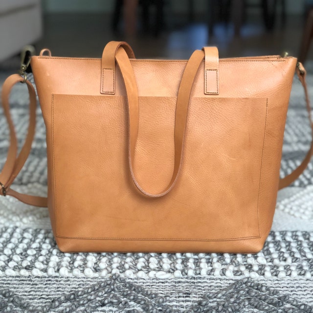 MEDIUM Camel Leather tote bag with large outside pocket. Cap Sa Sal Bag  with Pocket. Handmade. — Vermut Atelier