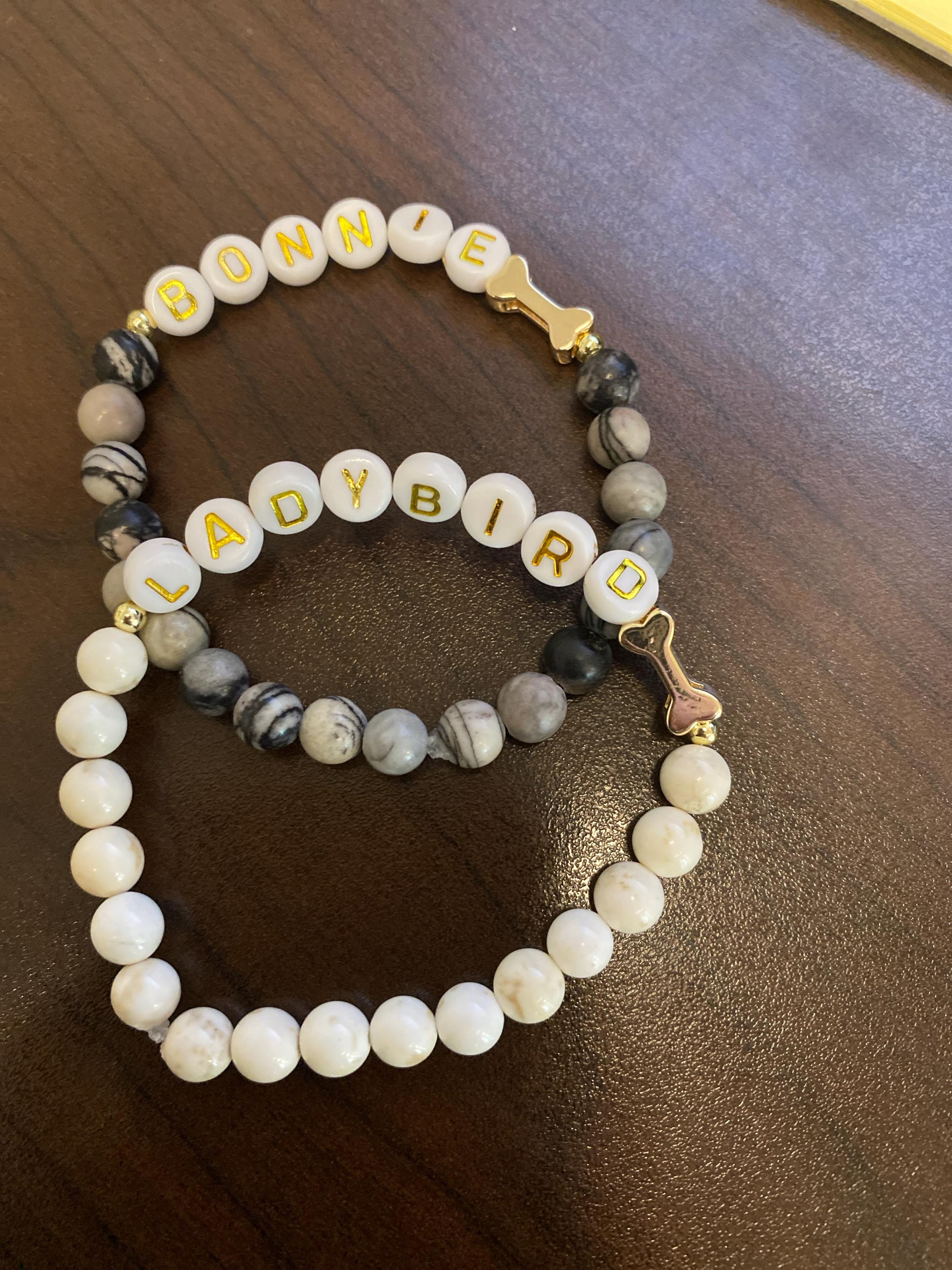 Personalized Pet Name Bone Bracelet with Beads, Gold Bone Bracelet, Stretch Chain, Pet Memorial Jewelry, Gift for Dog Mom/Pet Lovers