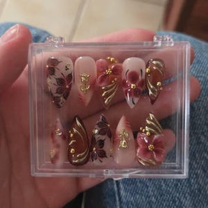 Sof added a photo of their purchase