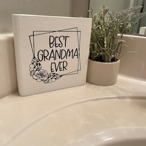 Kaylee added a photo of their purchase