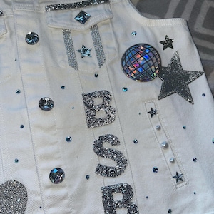 Allisa added a photo of their purchase