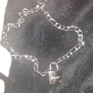 Ricardo added a photo of their purchase