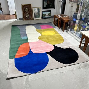 Flamingo Modern Abstract Woolen Minimalist Subtle Colorful Area Rug for ...