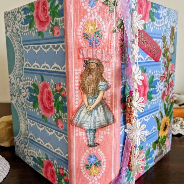 Alice in Wonderland, Junk Journal Kit, Shabby Chic, Pastel, My Porch ...