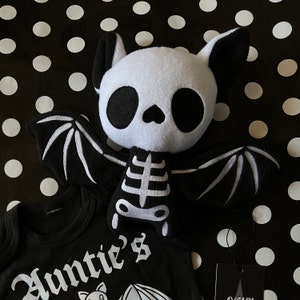 Party King Battie Skeleton