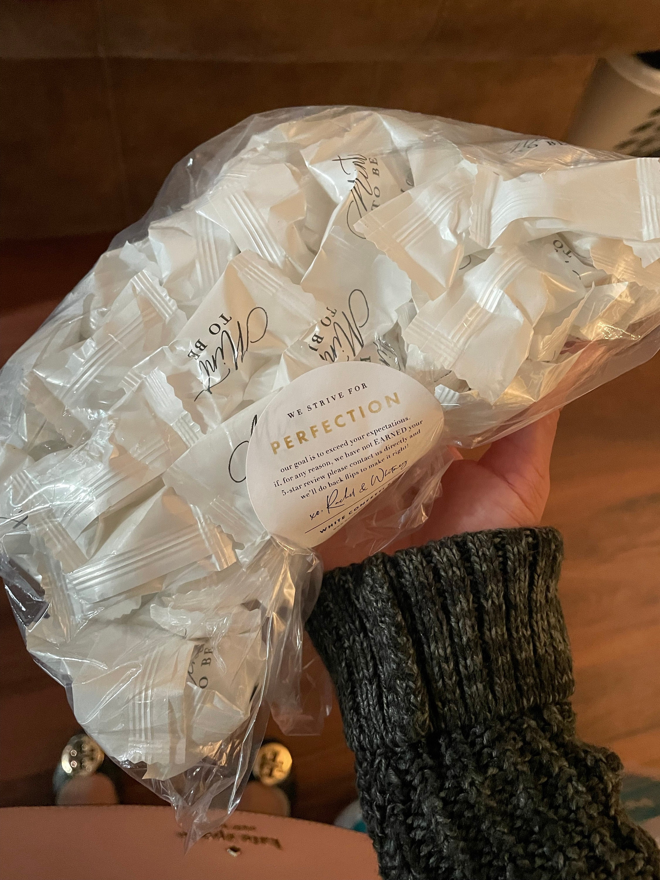 Mint To Be White Mints BULK SETS - Weiße Buttermints - Preiswertes Hochzeitsgeschenk - Einzeln verpackte Hochzeitssüßigkeiten - Hochzeitsminze