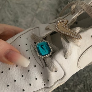 Schmuck und Pins für Nike Schnürsenkel | Etsy