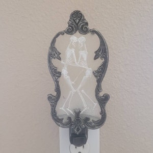 Ashlee added a photo of their purchase
