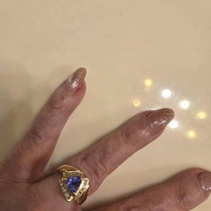 Robertha added a photo of their purchase