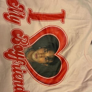 Ashlee added a photo of their purchase