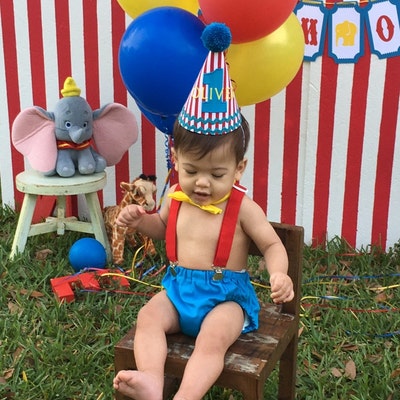 Boys Cake Smash Outfit - Wild One - Diaper Cover, Bow Tie & Birthday bow tie - Boys Birthday Outfit First 1st Birthday - Gold Black Arrows