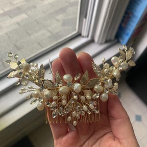 Ana Rebeca Bridal Gold Crystals Pearl Bridal Hair Comb Amazon.com : Latious Wedding Pearl Hair Comb Gold Rhinestone  main image 3