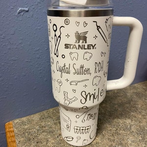 Trabajo dental - Vaso/taza de viaje Stanley OR Unbranded Quencher ...