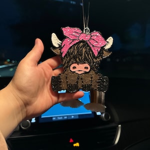 Caitlyn added a photo of their purchase