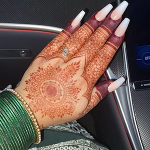 Rohima added a photo of their purchase