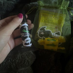 MEOWW added a photo of their purchase