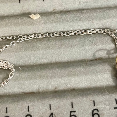 Silver Tone - Marked PL - 18k - A Shaped Link Necklace - Approx Approx 18