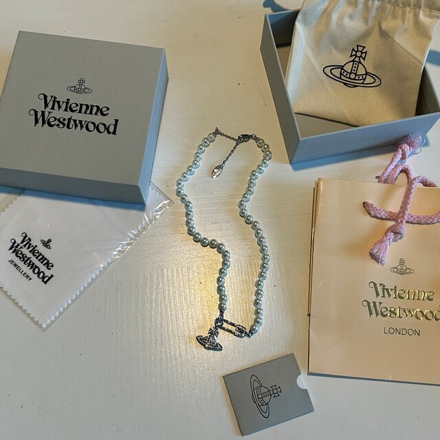 Silver Vivienne Westwood Lucrece Pearl Pin Necklace - Etsy 日本